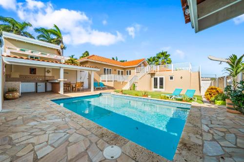 Palvelut, Rooi Koochi 29B in Savaneta