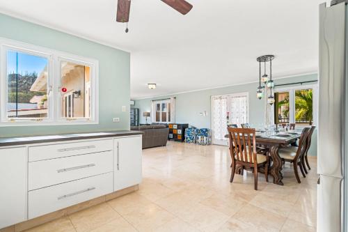 Palvelut, Rooi Koochi 29B in Savaneta