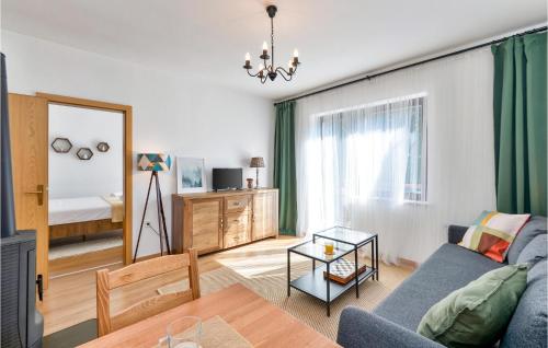 3 Bedroom Stunning Home In Harina Zlaka in Kumroveca