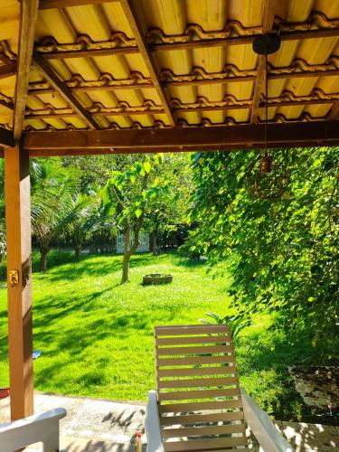 Kert, Casa Sana Beira Rio in Casimiro de Abreu