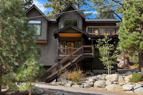 Tahoe Boulders