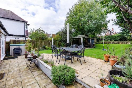 Spacious 4BR Home in Moseley Village near centre in King's Heath