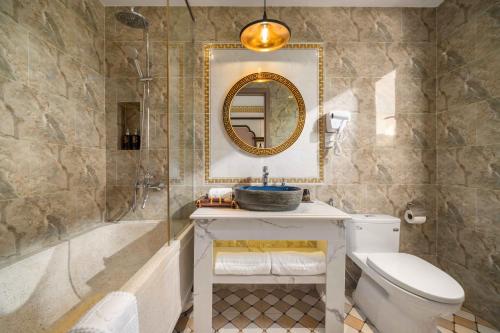 room detail thumbnail 2