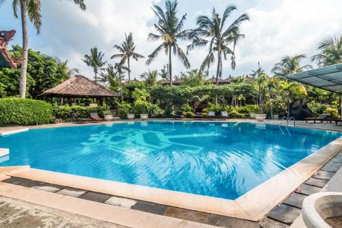 ZEN Rooms Kuta Jenggala Beach