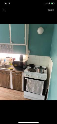 Calles crib in 노라 소피에룬드