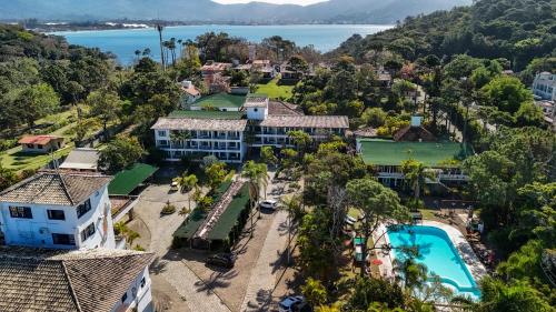 Exterior view, Praia Mole Hotel in Mole Beach