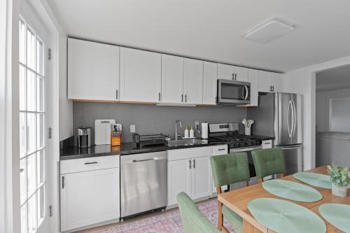 Nyc skyline view, 17m- Manhattan, Prime location in Carlstadt (NJ)