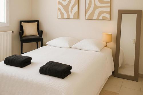 2-Bed House Sleeps 6 15 mins to Toulouse in Fenouillet