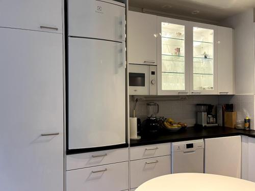 Beautiful studio apartment on Huvilakatu, Ullanlinna, Helsinki (photo 10)