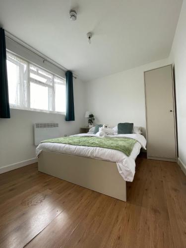 Comfy family studio near Romford Golf Club
