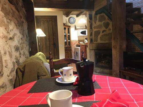 A szálláshely kívülről, La Plazuela - Navalguijo in Navalonguilla