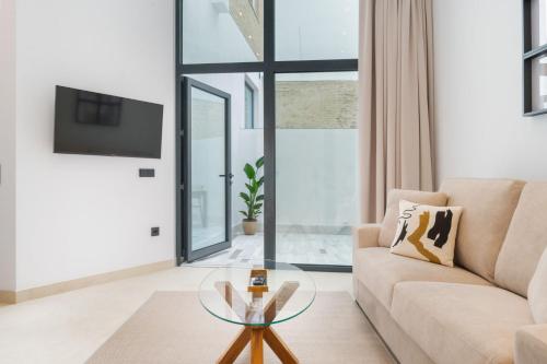 New Design Apartment - Private patio - Gallos 2, Seville (photo 6)