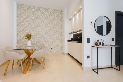 New Design Apartment - Private patio - Gallos 2, Seville (photo 11)