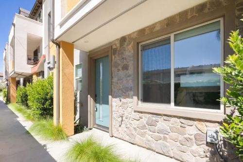 Modern Townhouse Near Disneyland & OC Beaches in Covina (Kalifornia)