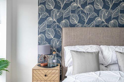 Luxury 2BR Penthouse-1, Private Terrace, City Center, Free Parking, Leeds (Foto 5)