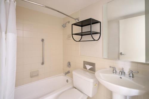Generator Hotel Washington DC - image 6