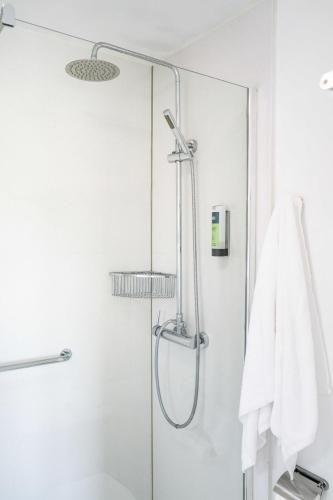 Logis Hôtel Baratxartea - image 7
