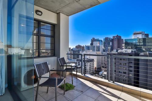 City View Retreat Balcony Parking AC by CTHA - image 14
