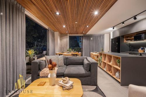 Morph 402 - Serene Getaway: Jacuzzi, AC, BBQ, El Poblado (photo 8)