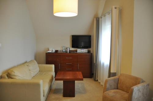 1 double bed, 1 sofa bed