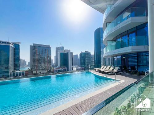 Luxurious 1BR | Balcony & Premium Stay in Downtown - image 7