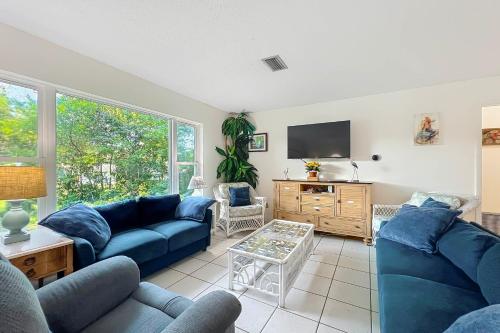 Dock and Kayaks Riverfront Dunnellon Home! in Dunnellon