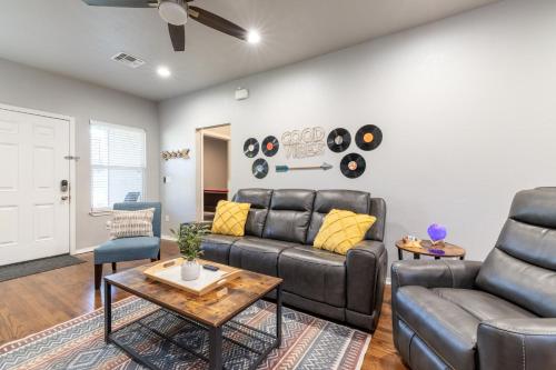 The Good Vibes House in Chickasha, OK! in Chickasha, USA