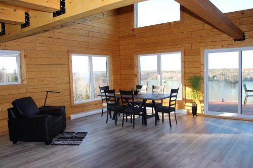 Létesítmények, Chalets domaine Otis in Lac-Goth (QC)