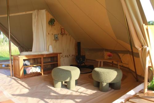 Belltent 't Bievink - buitengewoon overnachten in Westendorp