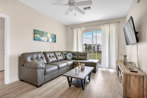 Big Condo 3 bedrooms, Pool