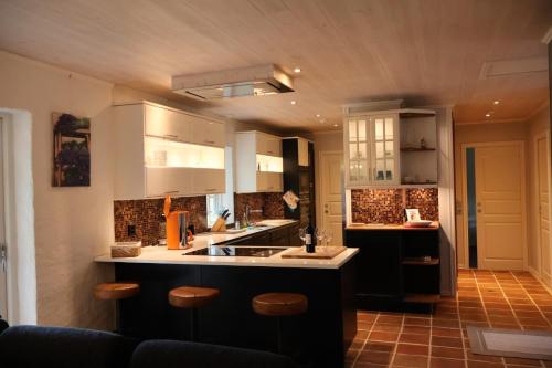 Beautiful and cosy house near the lake in Olofstrom