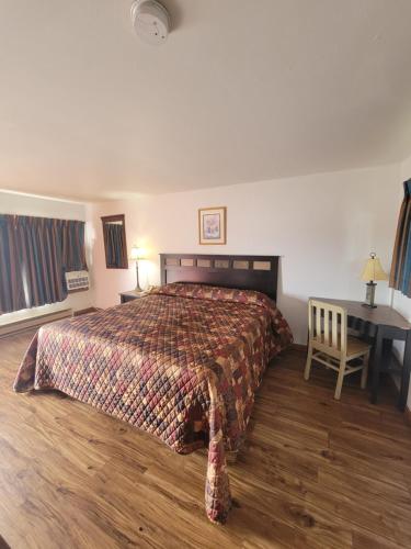 The Daniels Motel - image 11