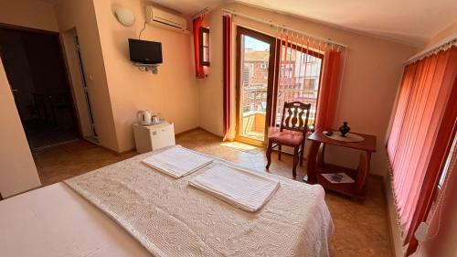 Family Hotel Emilia 4