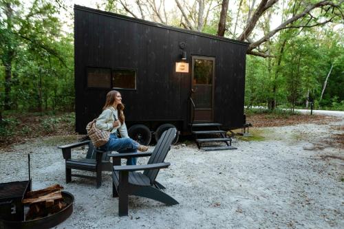 Postcard Cabins Wild Rose, Outdoor Collection by Marriott Bonvoy