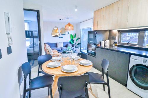 HOM I 2D2B Piscina Jacuzzi Estacionamiento Privado