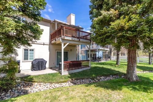 Northshore Lakeview Getaway, Bass Lake