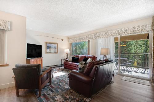 Powderhorn Corner - main image