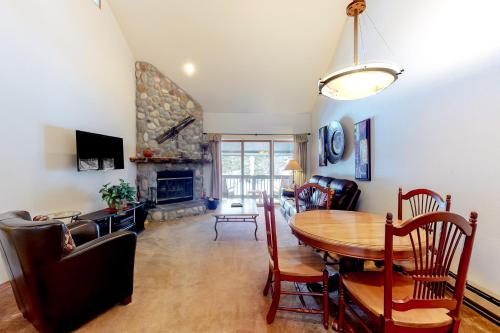 Silverpick #303 - River Rock Retreat