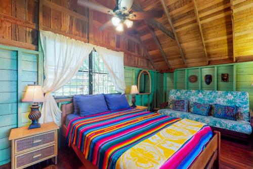 Ara Macao Beach House at Ocean’s Edge -Gold Standard Certified in Maya Beach