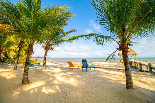 Blue Tang Beach House at Ocean’s Edge -Gold Standard Certified in Maya Beach