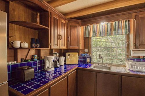 Blue Tang Beach House at Ocean’s Edge -Gold Standard Certified in Maya Beach