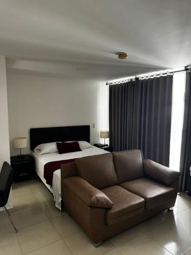 Elegante y Confortable Suites