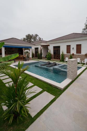 Casa Grace Olón (Casa Grace Olon) in 奧隆