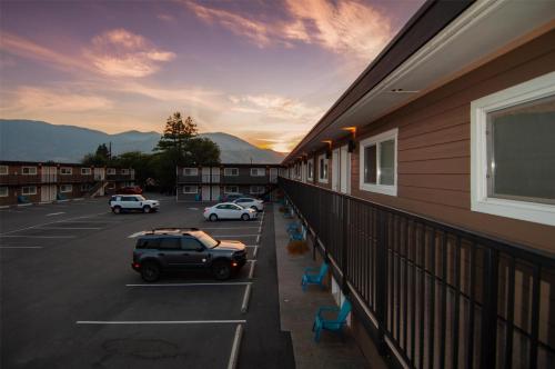 Exterior view, Coast Penticton Hotel in Penticton (BC)