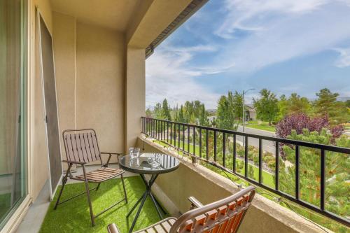 Home Base with Easy 1-80 Access 4 Mi to Dtwn Reno!