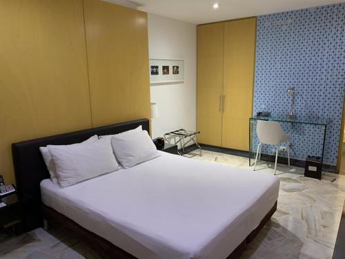 칼리 Hotel King Versalles 호텔 스위트룸