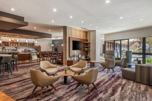 Holiday Inn Oxnard North - 숙소 외관