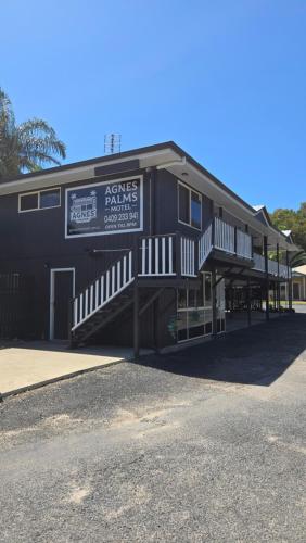 Agnes Palms Motel