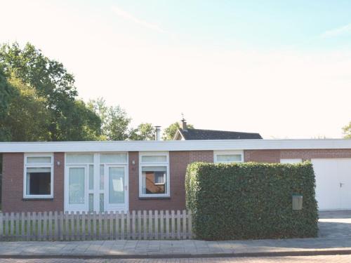 with large, fenced garden DL108, Domburg