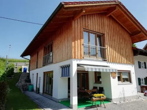 1-bedroom holiday home in Lechbruck, Deutschland